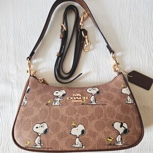 Coach X Peanuts Snoopy Signature Teri Handbag Shoulder Bag Purse